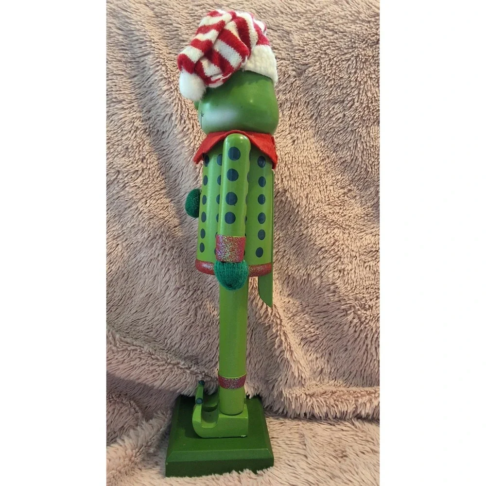 Frog Nutcracker Christmas Holiday Decor Polka Dot Outfit Santa Hat Wood - Picture 6 of 6